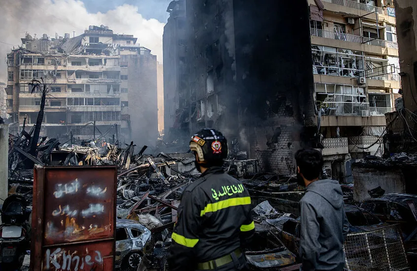 “وول ستريت جورنال”: إسرائيل ستخفف هجماتها على لبنان بطلب من ترامب